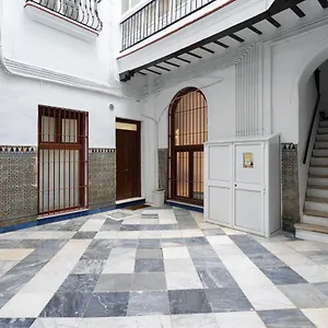 cdz-santiago-terry-apartamento-centrico-en-cadiz.hotelsincadiz.net/